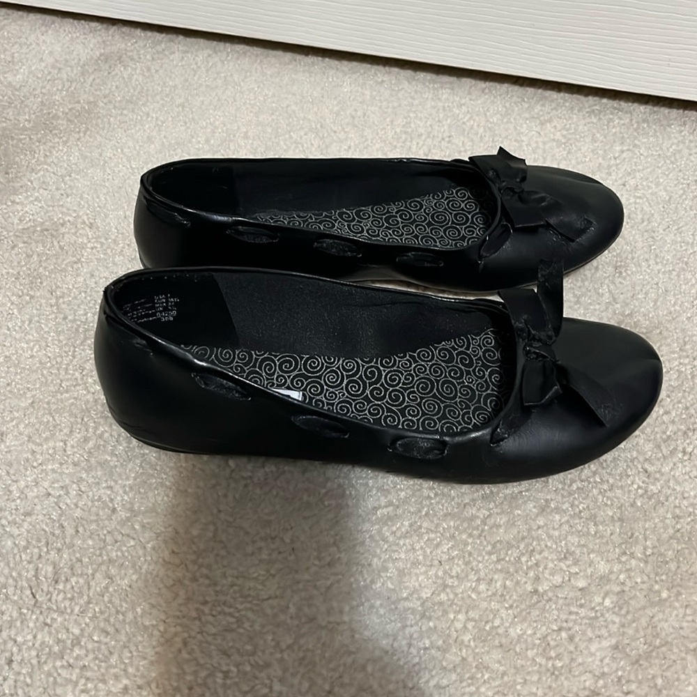 Women's Flat Dress Shoes Black Bow American Eagle Dressy Formal Office Worn Once